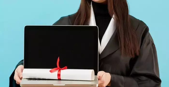 Some Online Computer Science Programs Are Sending Out Laptops