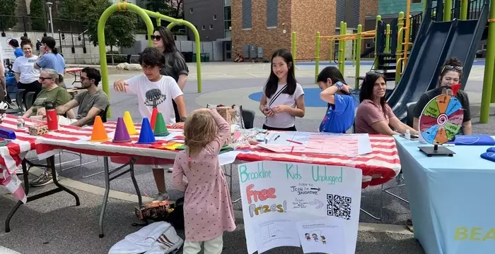 Brookline Parents Spearhead Movement to Limit Kids' Screen Time