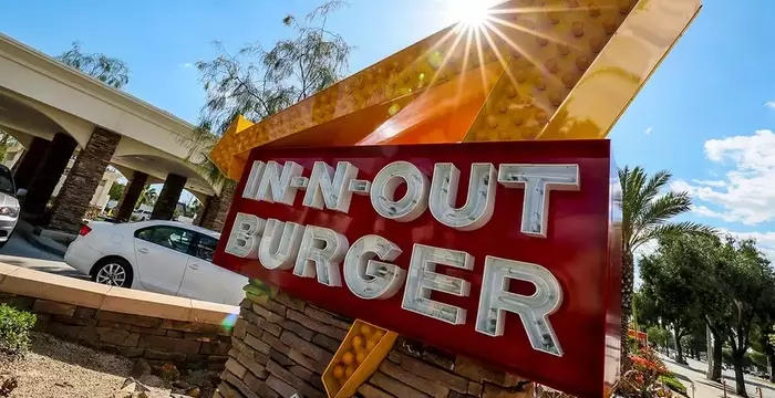 Legal Battle Erupts Over Hairstyle Discrimination at Fast-Food Chain