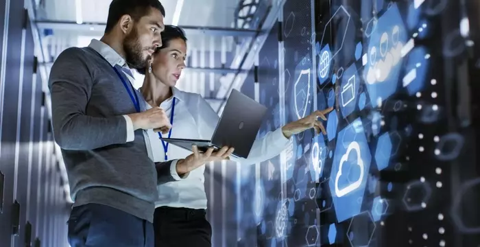 Why More People in the UAE Are Exploring IT Courses for Skill Development