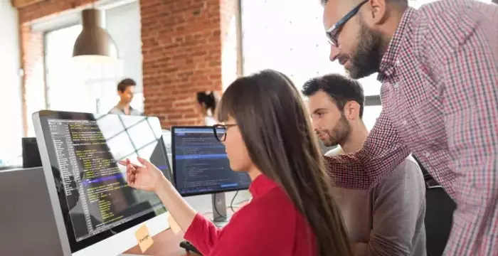 Software Engineer Apprenticeship Programs: How to Find Them, Salary Outlook