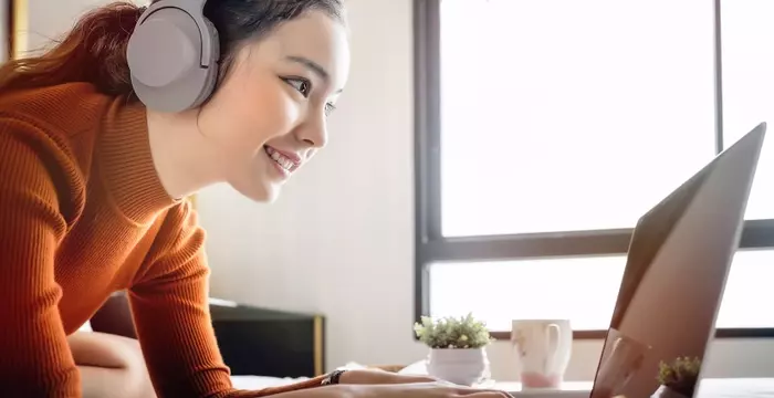 Improve Your English in Canada: The Smart Way to Learn with an English School Online