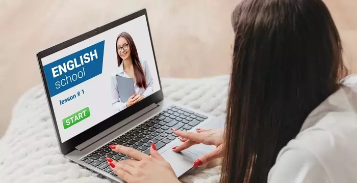 A Comprehensive Overview of Online Language Courses