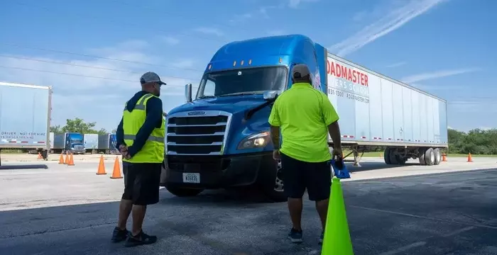 CDL Training Programs in the USA: A Complete Overview