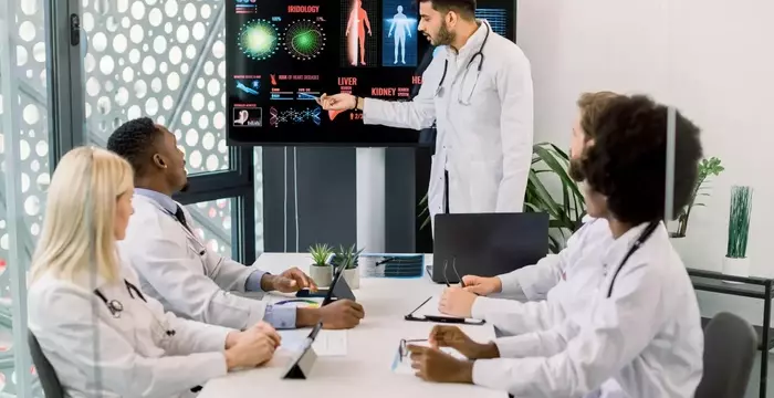 Understanding Clinical Medicine Training: Principles, Structures, and Mechanisms