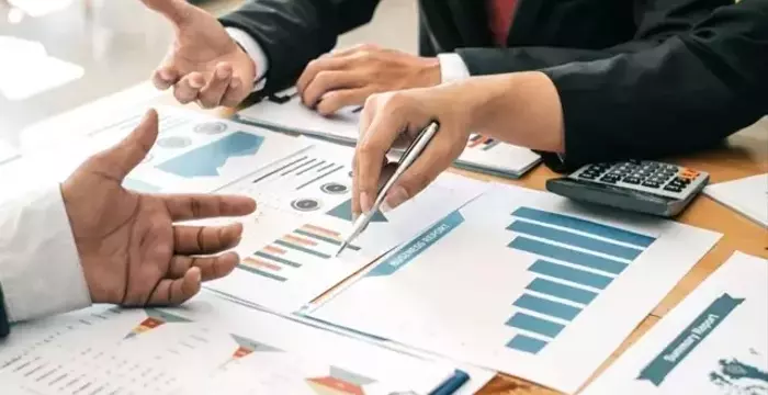 Financial Analysis Training: Principles, Analytical Models, and Decision-Making Frameworks