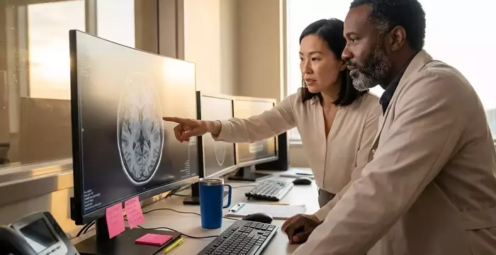 Medical Imaging Training — A Neutral Overview